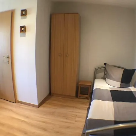 Im Gruenen 홈스테이 *